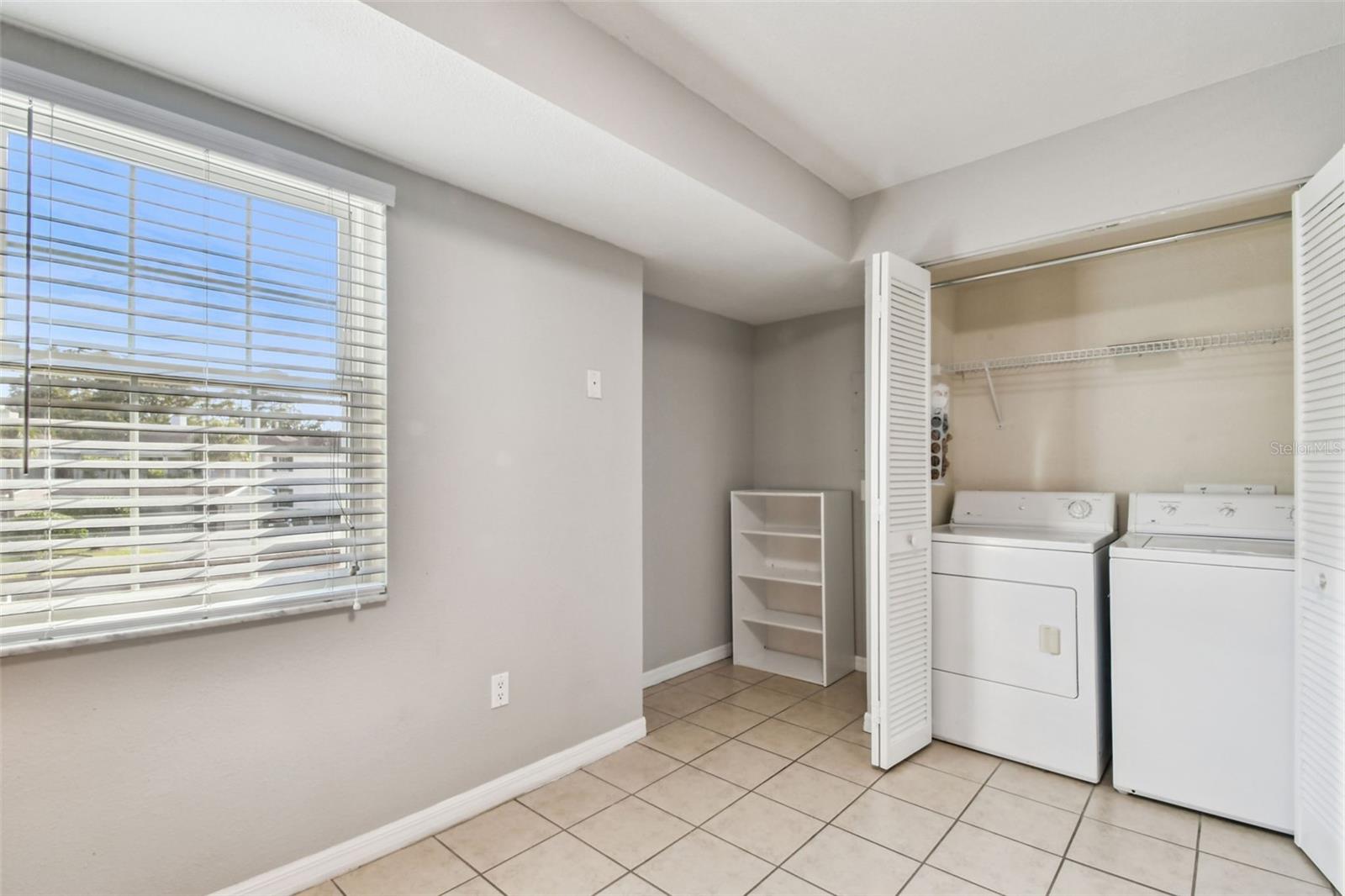 THE GRAND AT OLDE CARROLLWOOD - Residential Lease