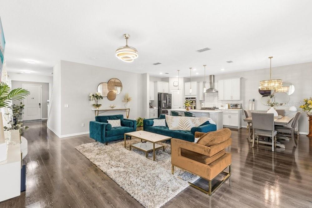 9547 JUNIPER MOSS CIRCLE