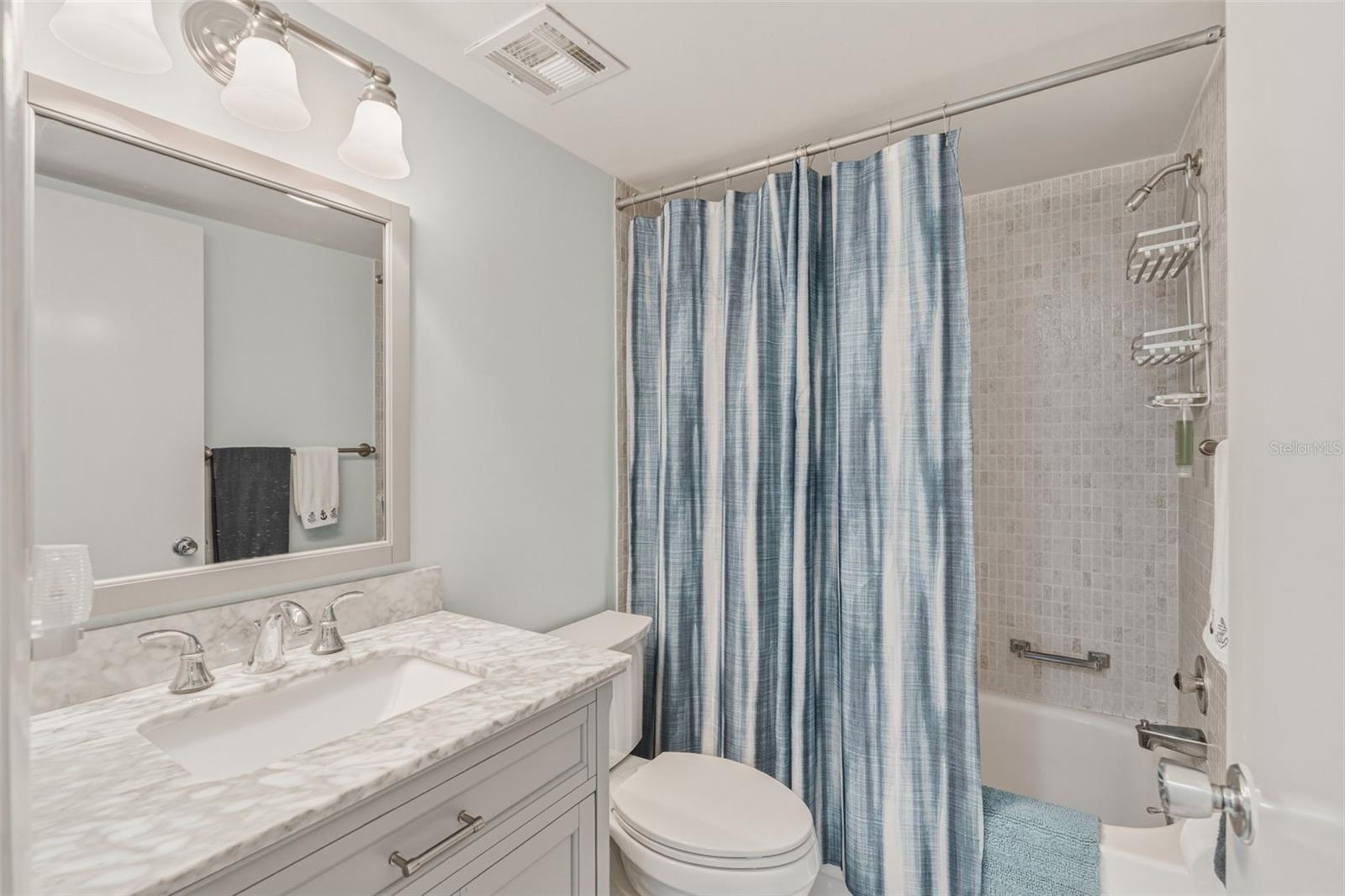 GLEN OAKS GARDEN APTS 1 - Residential