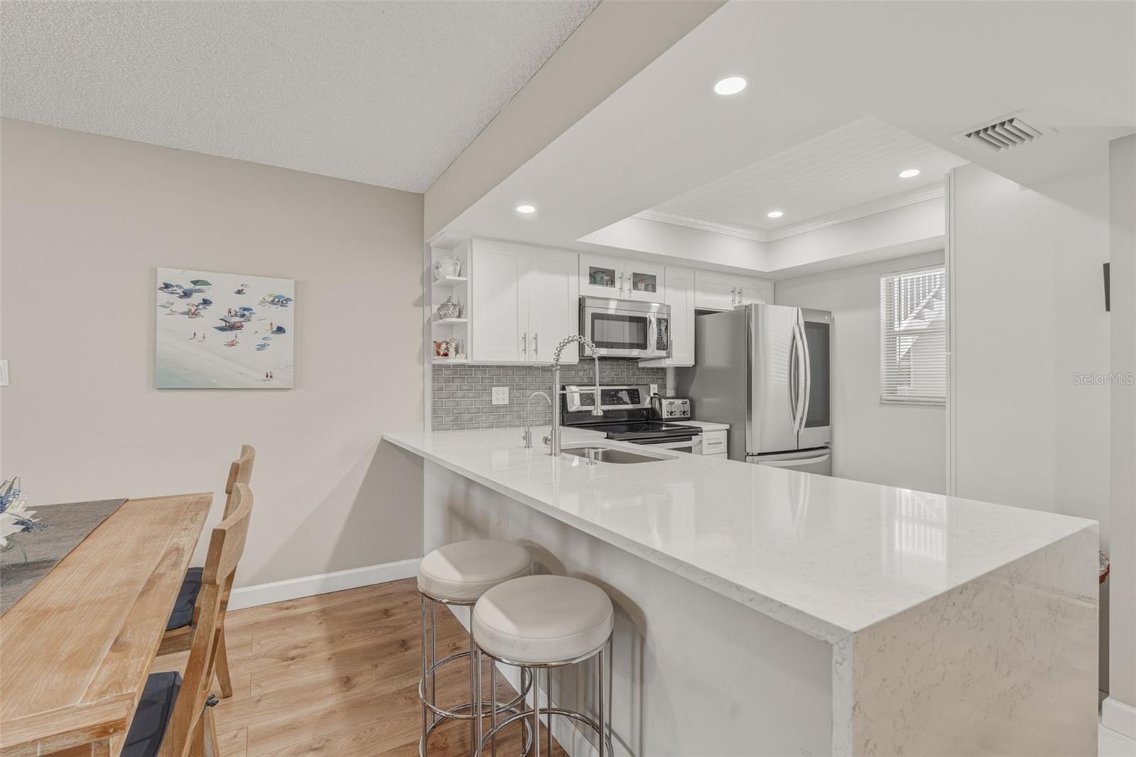 GLEN OAKS GARDEN APTS 1 - Residential
