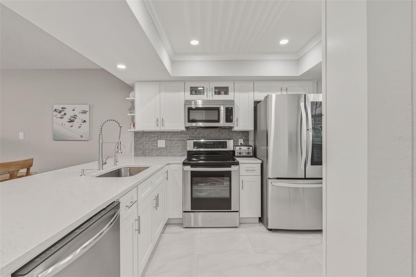 GLEN OAKS GARDEN APTS 1 - Residential