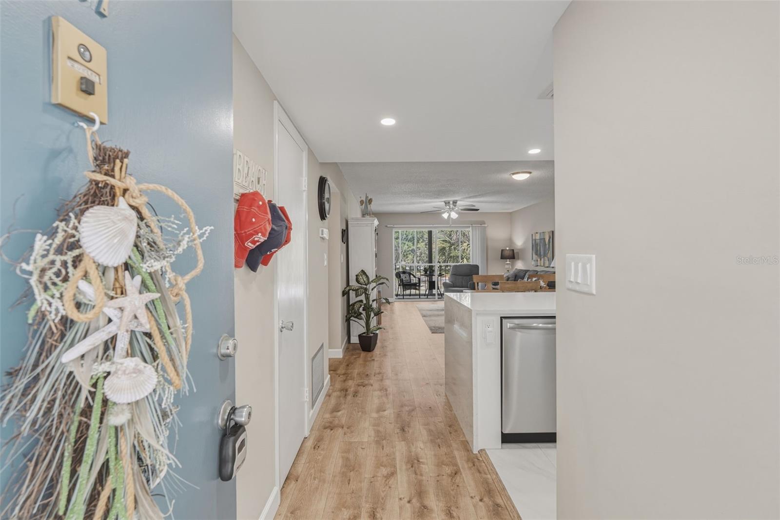 1520 GLEN OAKS DRIVE E 247