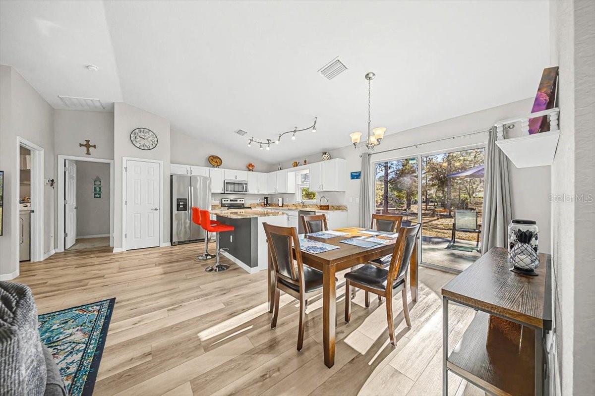 RAINBOW SPGS 01 REP - Residential