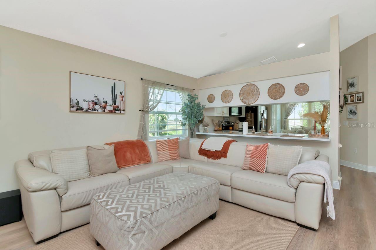 COTEE RIVER HEIGHTS - Residential Lease