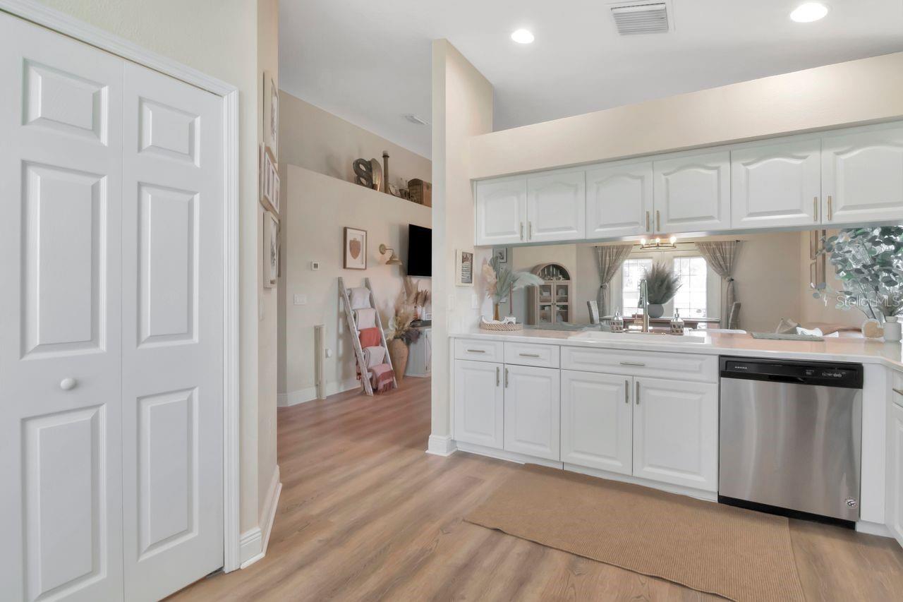 COTEE RIVER HEIGHTS - Residential Lease