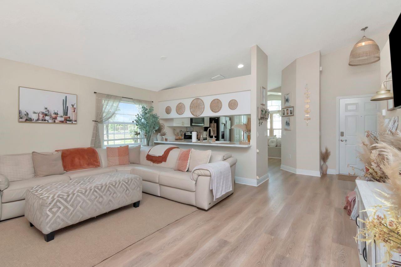 COTEE RIVER HEIGHTS - Residential Lease