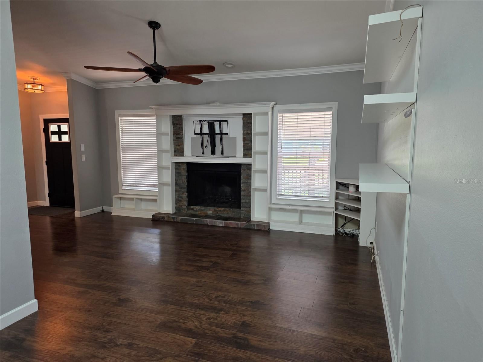 1033 ROSETREE LANE
