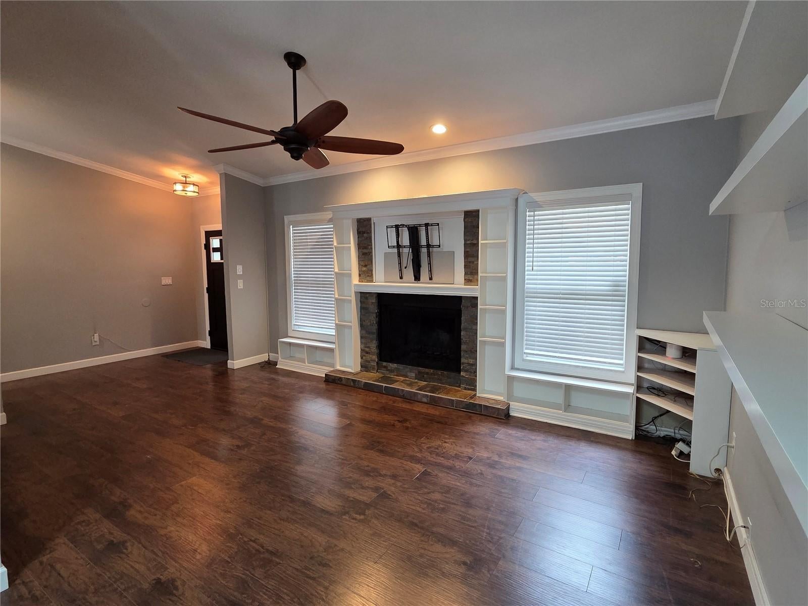 1033 ROSETREE LANE