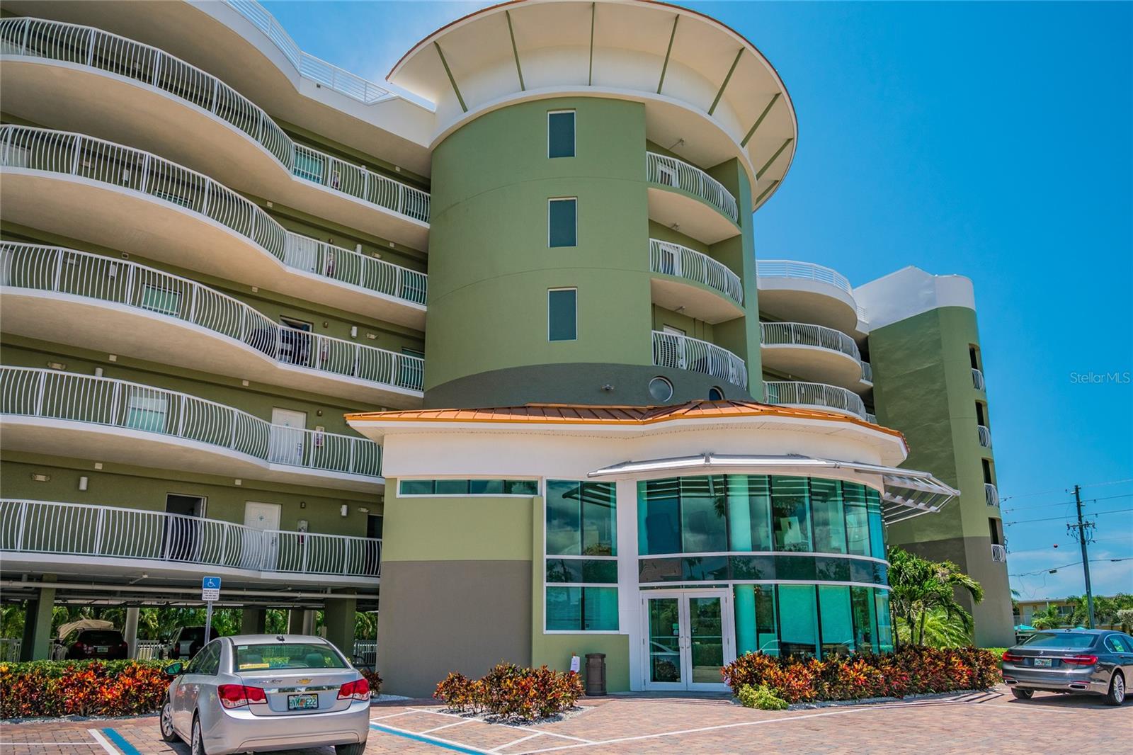 CRYSTAL PALMS BCH RESORT AT TREASURE ISLAND CONDO - Residential