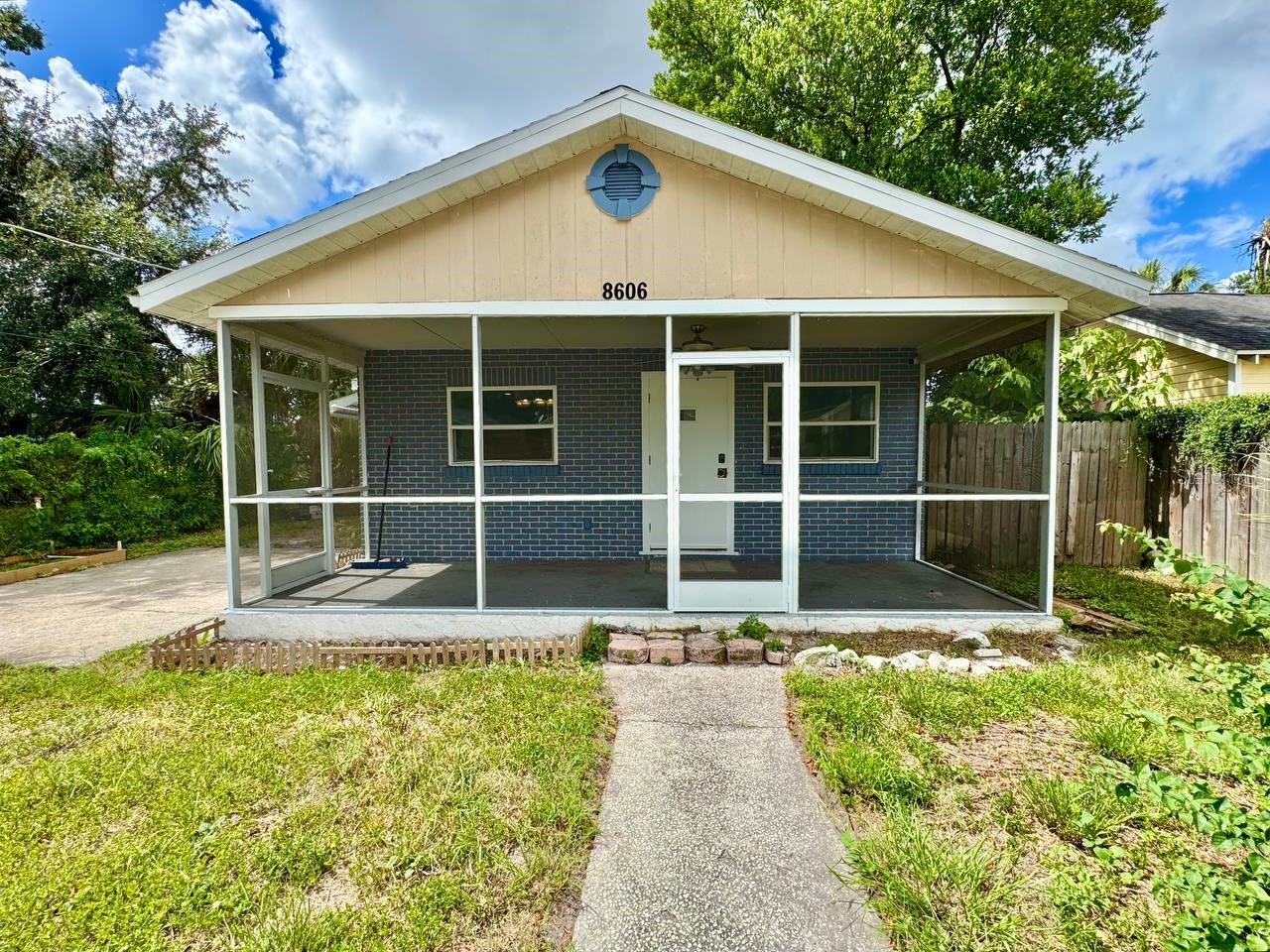 SULPHUR SPGS ADD - Residential Lease