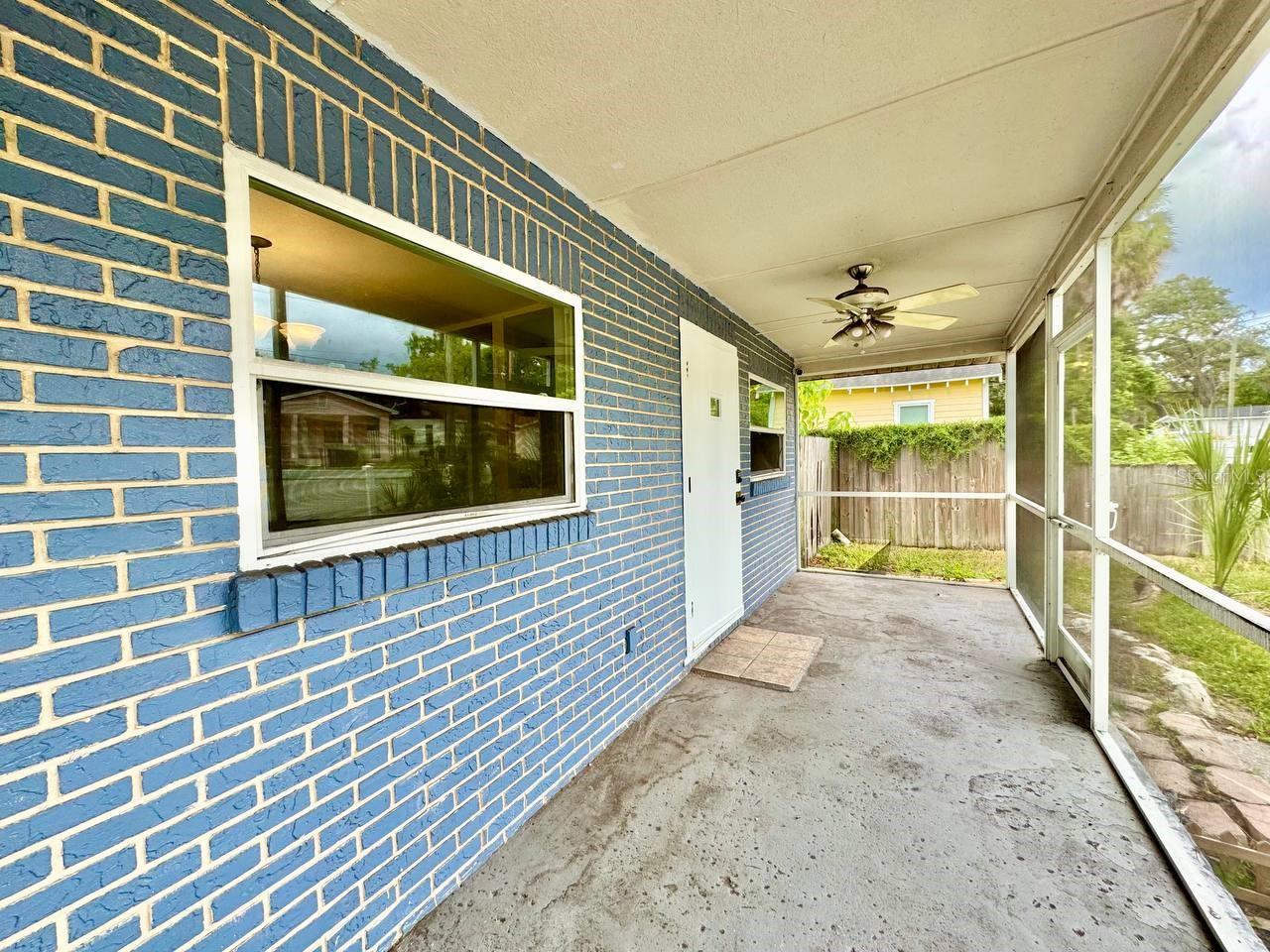 SULPHUR SPGS ADD - Residential Lease