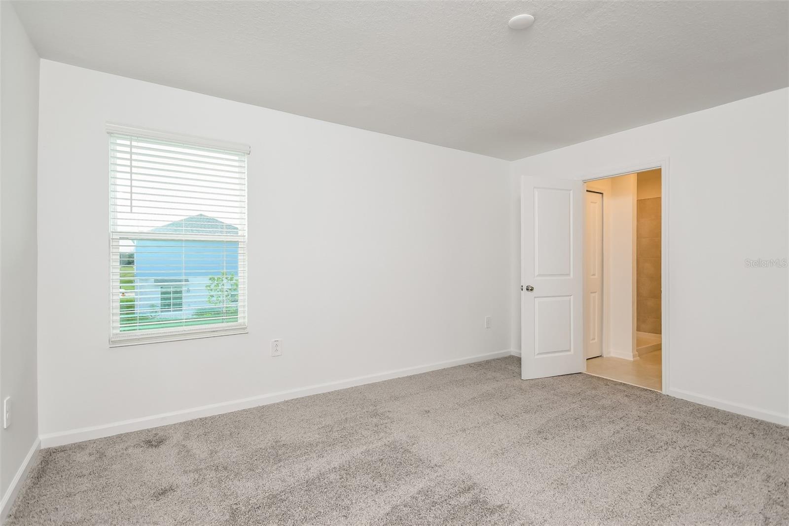 PEACE CRK RESERVE - Residential Lease