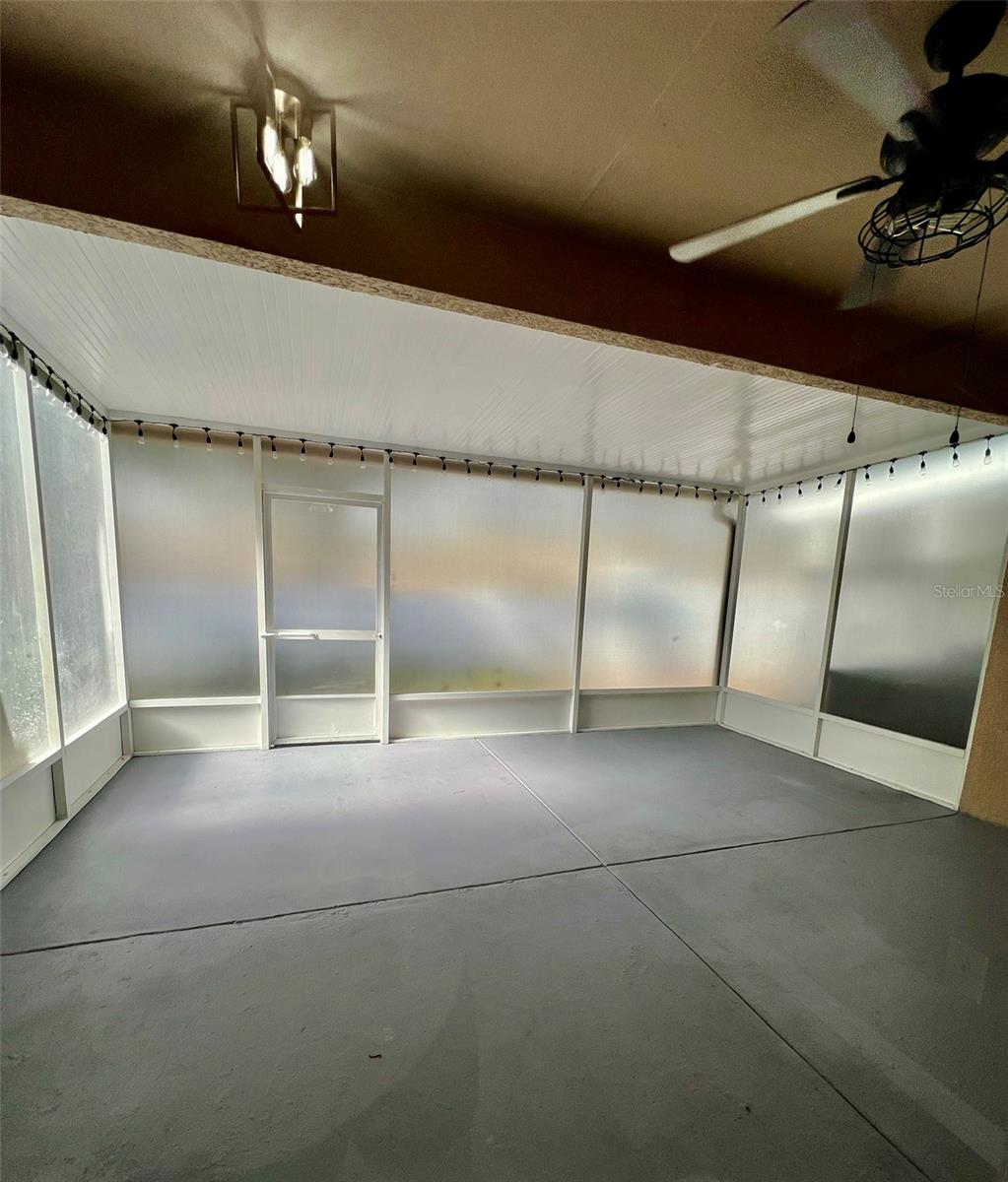 MEADOW POINTE PRCL 16 - Residential Lease