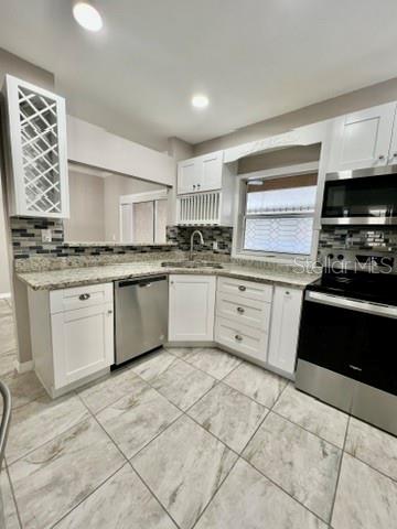 MEADOW POINTE PRCL 16 - Residential Lease