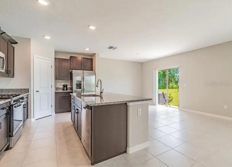 LEISEY SUB - Residential Lease