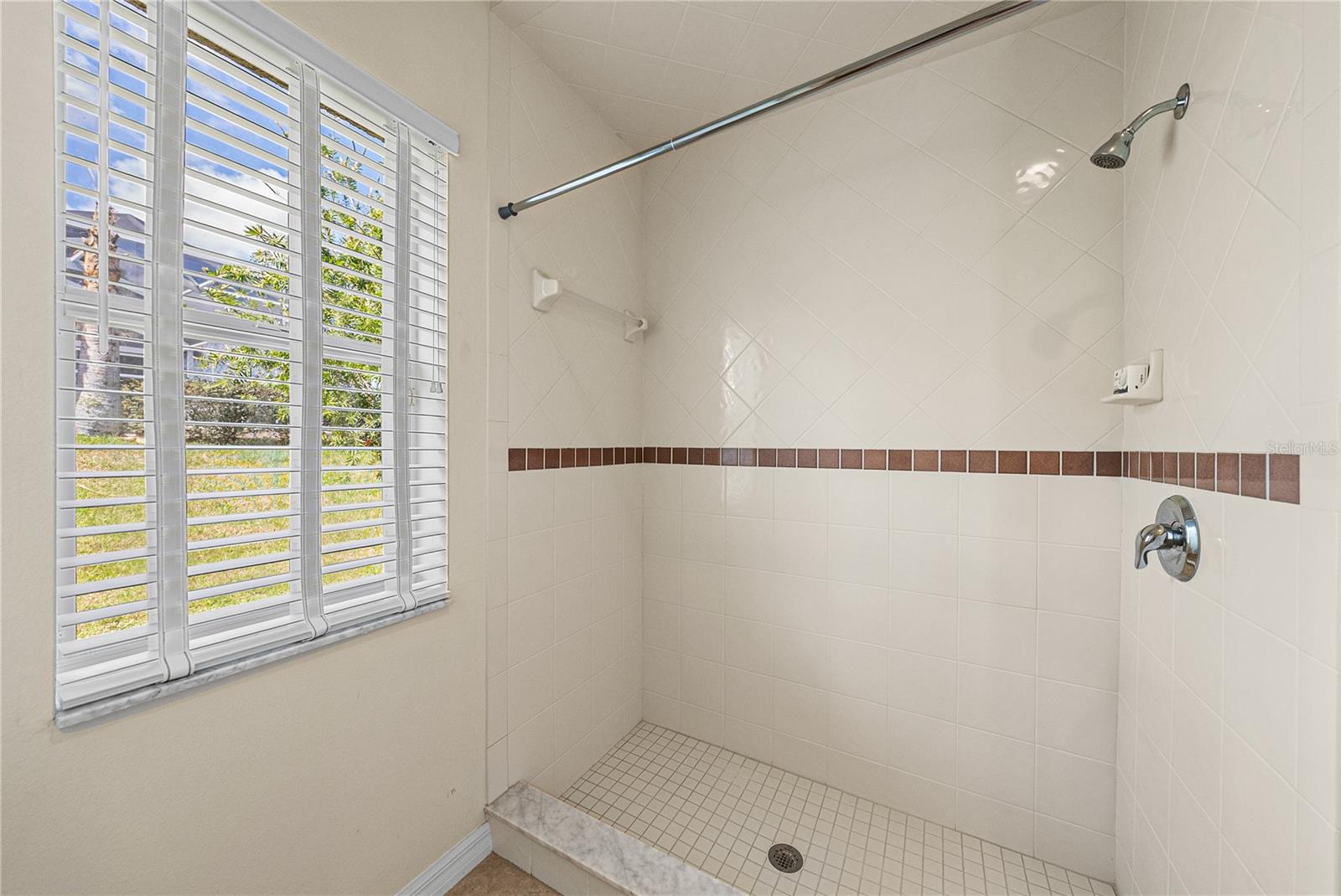 LAKE JOVITA GOLF & COUNTRY CLUB PH 03 C - Residential