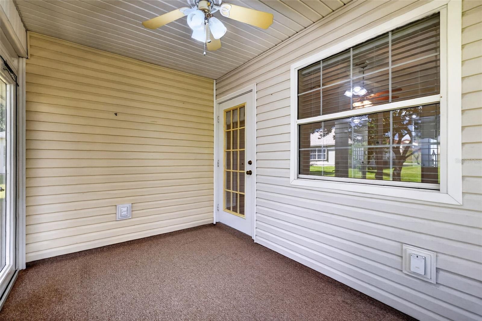 LAKE SAUNDERS POINTE - Residential