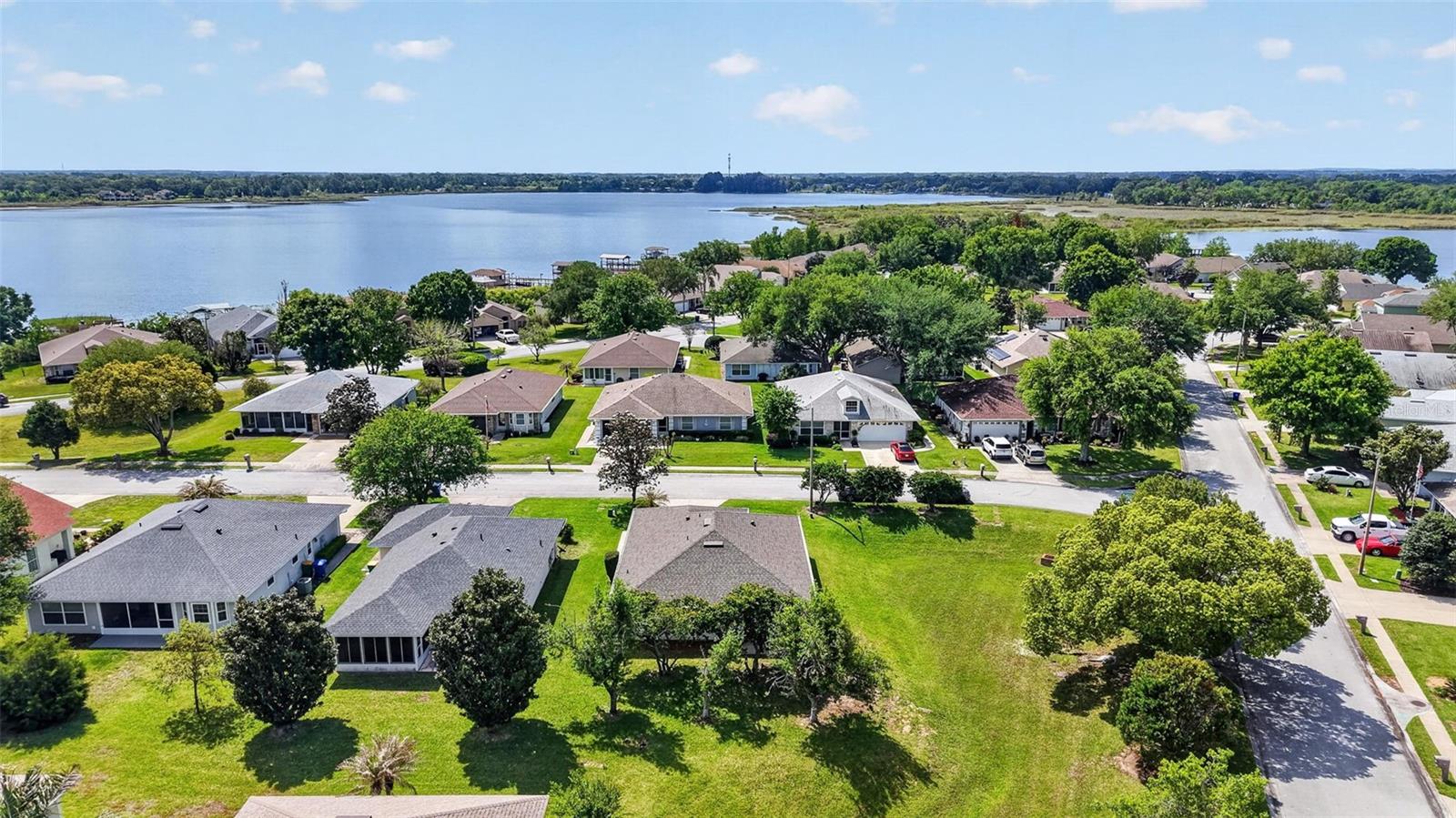 LAKE SAUNDERS POINTE - Residential