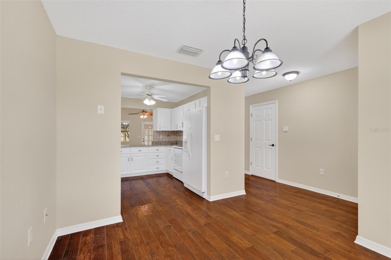 LAKE SAUNDERS POINTE - Residential