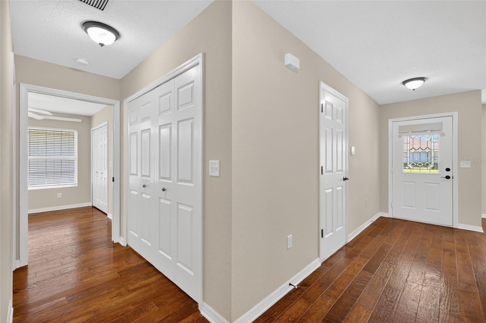 LAKE SAUNDERS POINTE - Residential