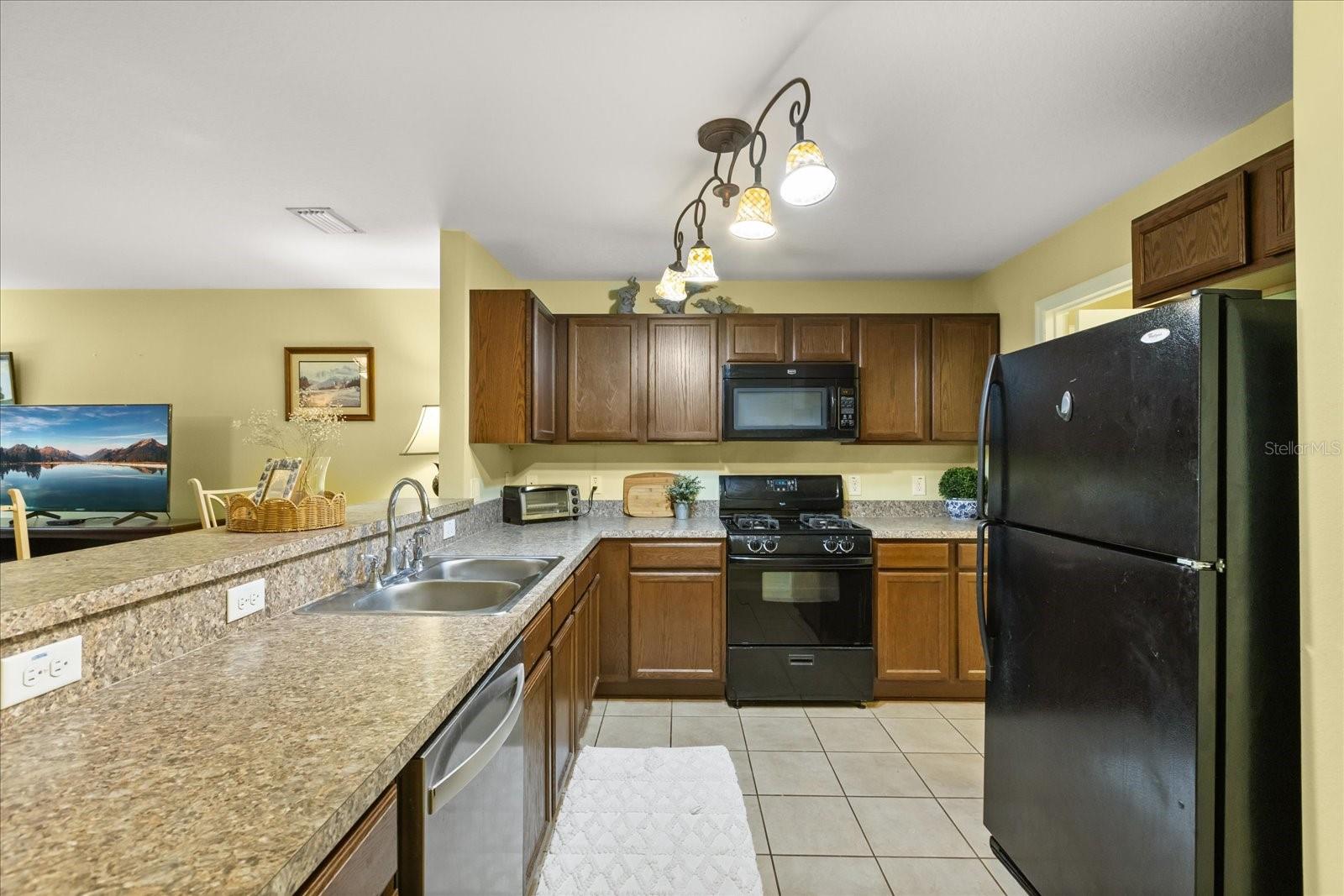 ARLINGTON RIDGE PH 01-C - Residential