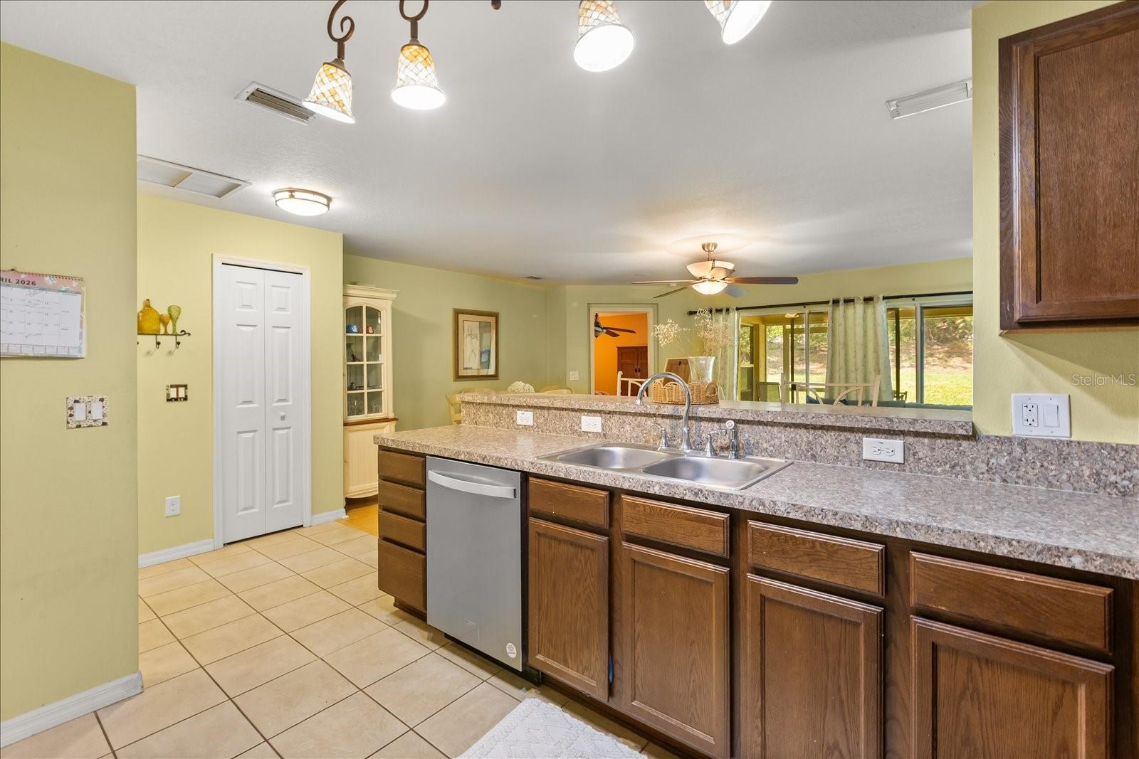 ARLINGTON RIDGE PH 01-C - Residential