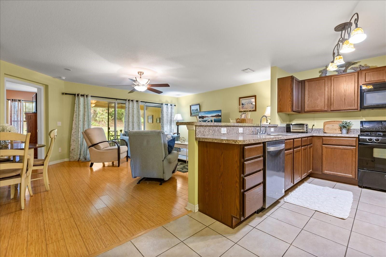 ARLINGTON RIDGE PH 01-C - Residential