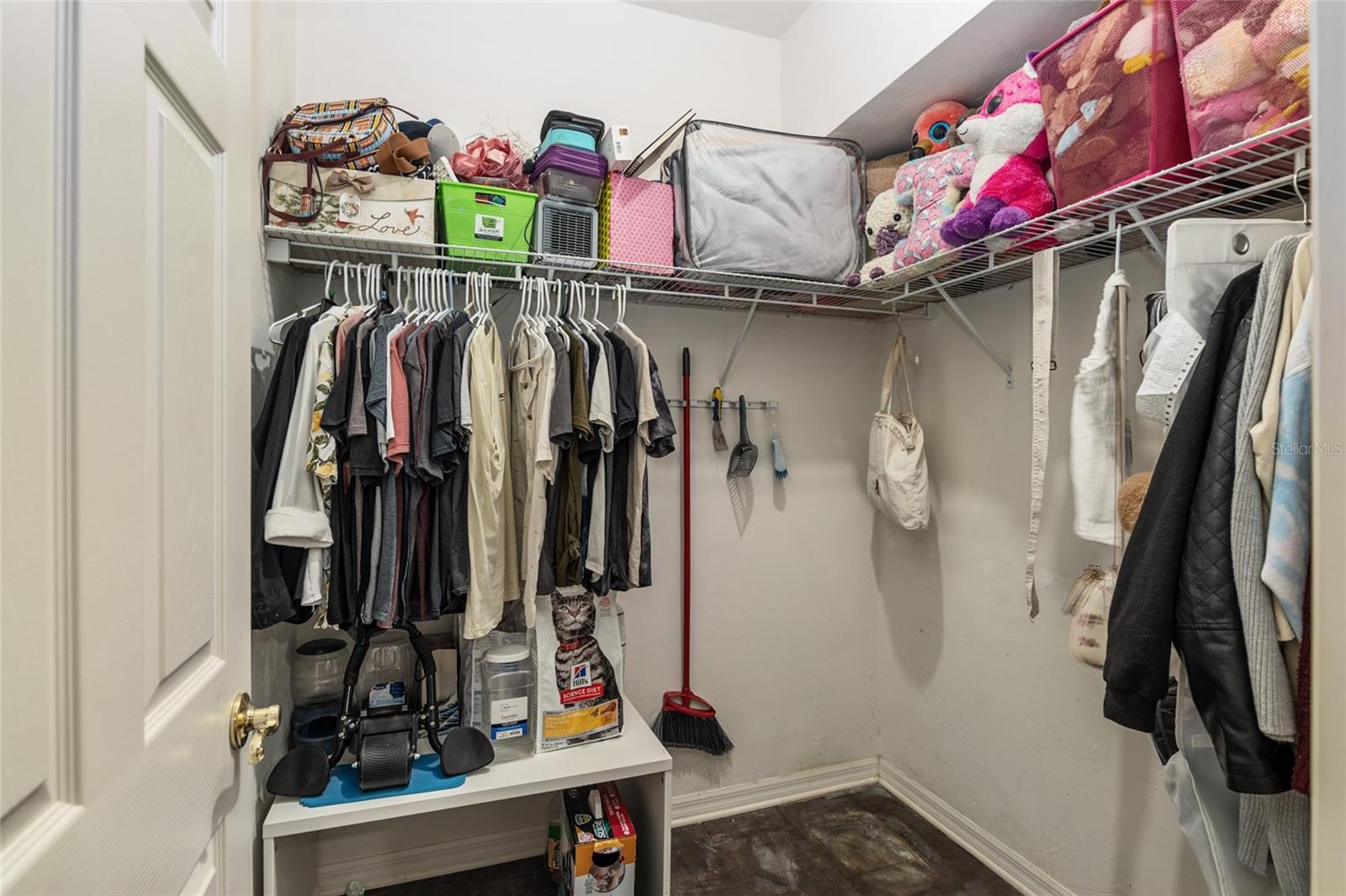 WILLIAMSBURG AT MEADOWBROOK - Residential