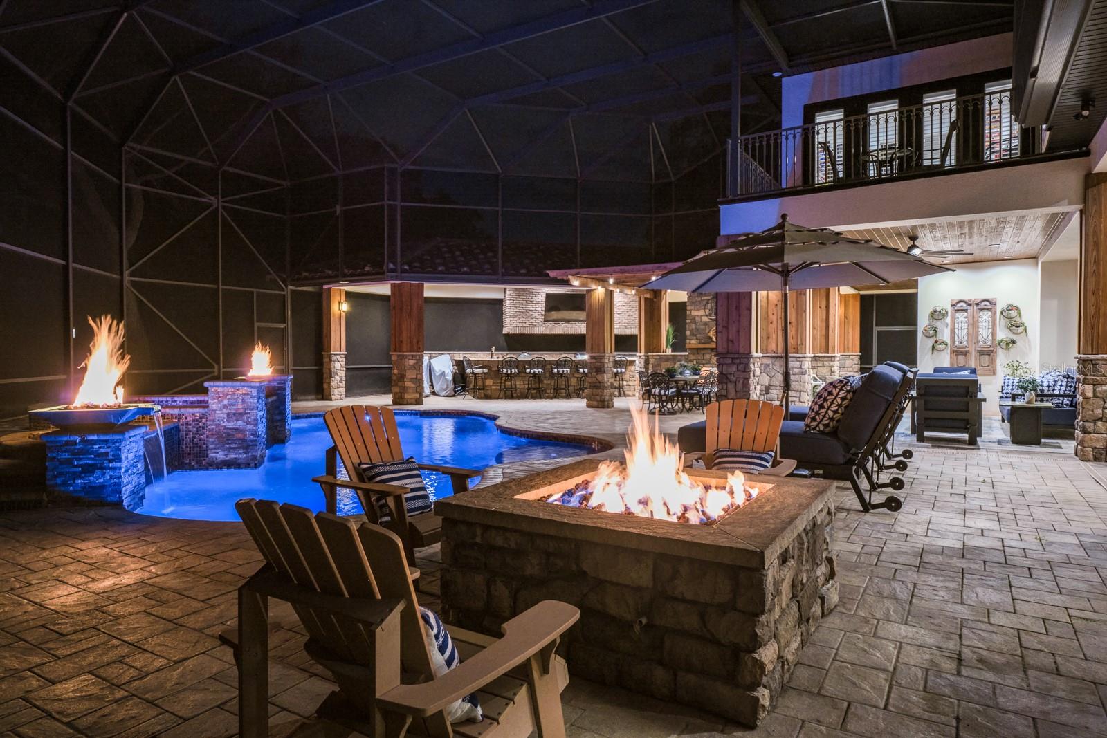 RENAISSANCE OAKS - Residential