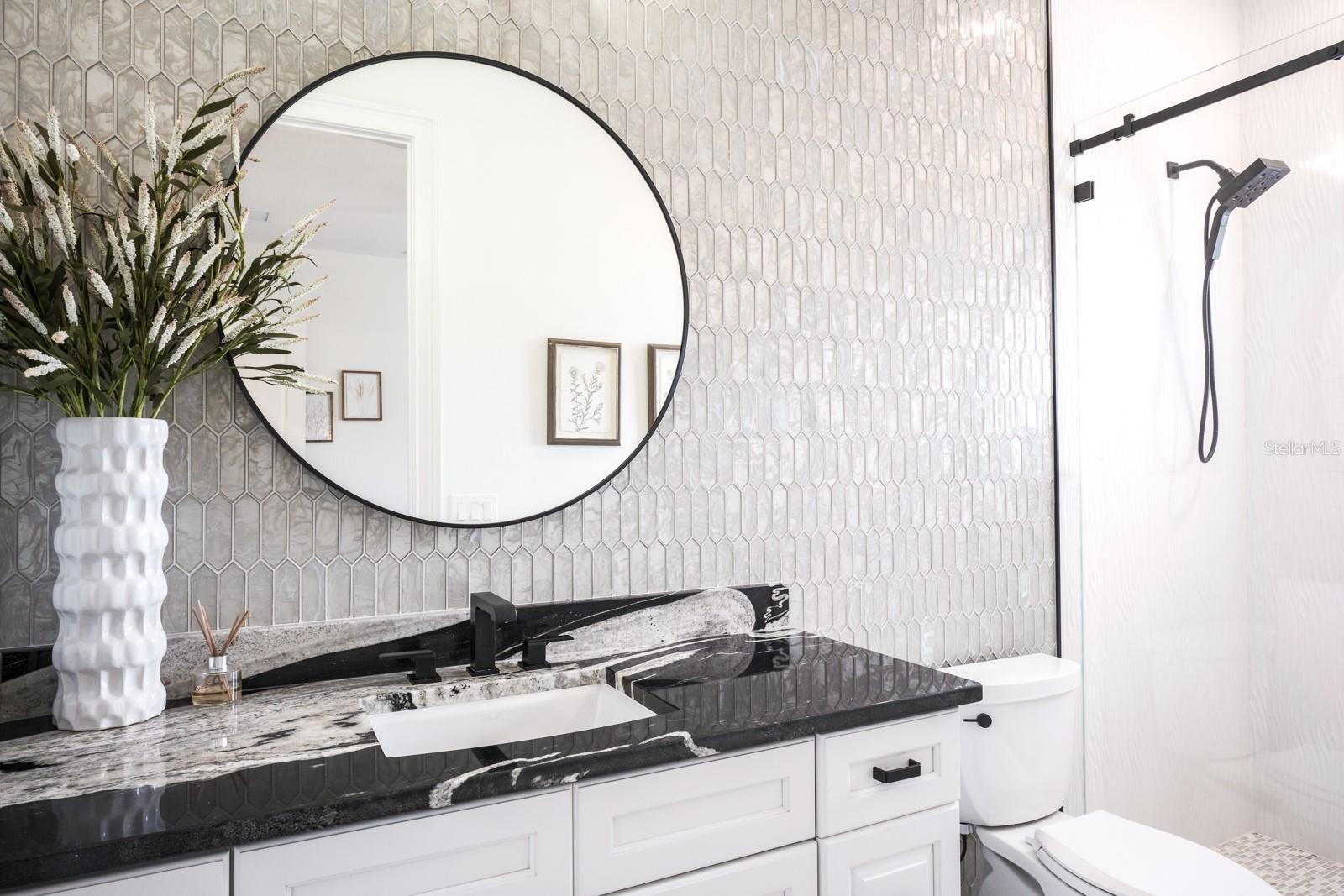 RENAISSANCE OAKS - Residential