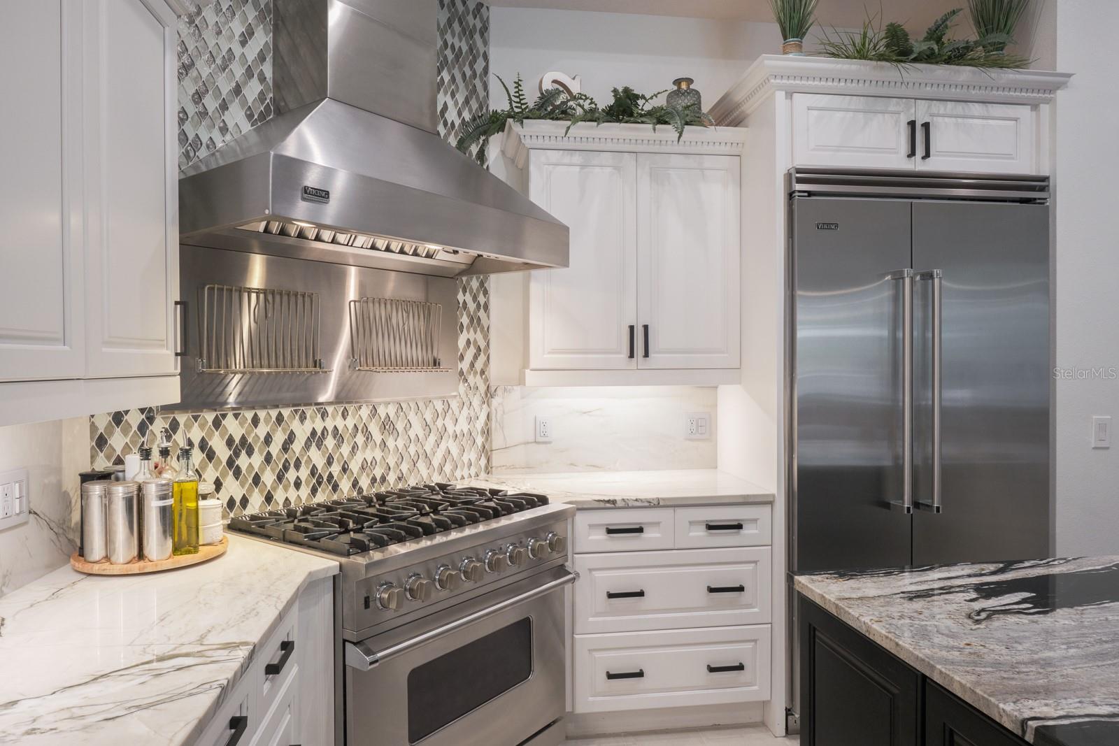 RENAISSANCE OAKS - Residential