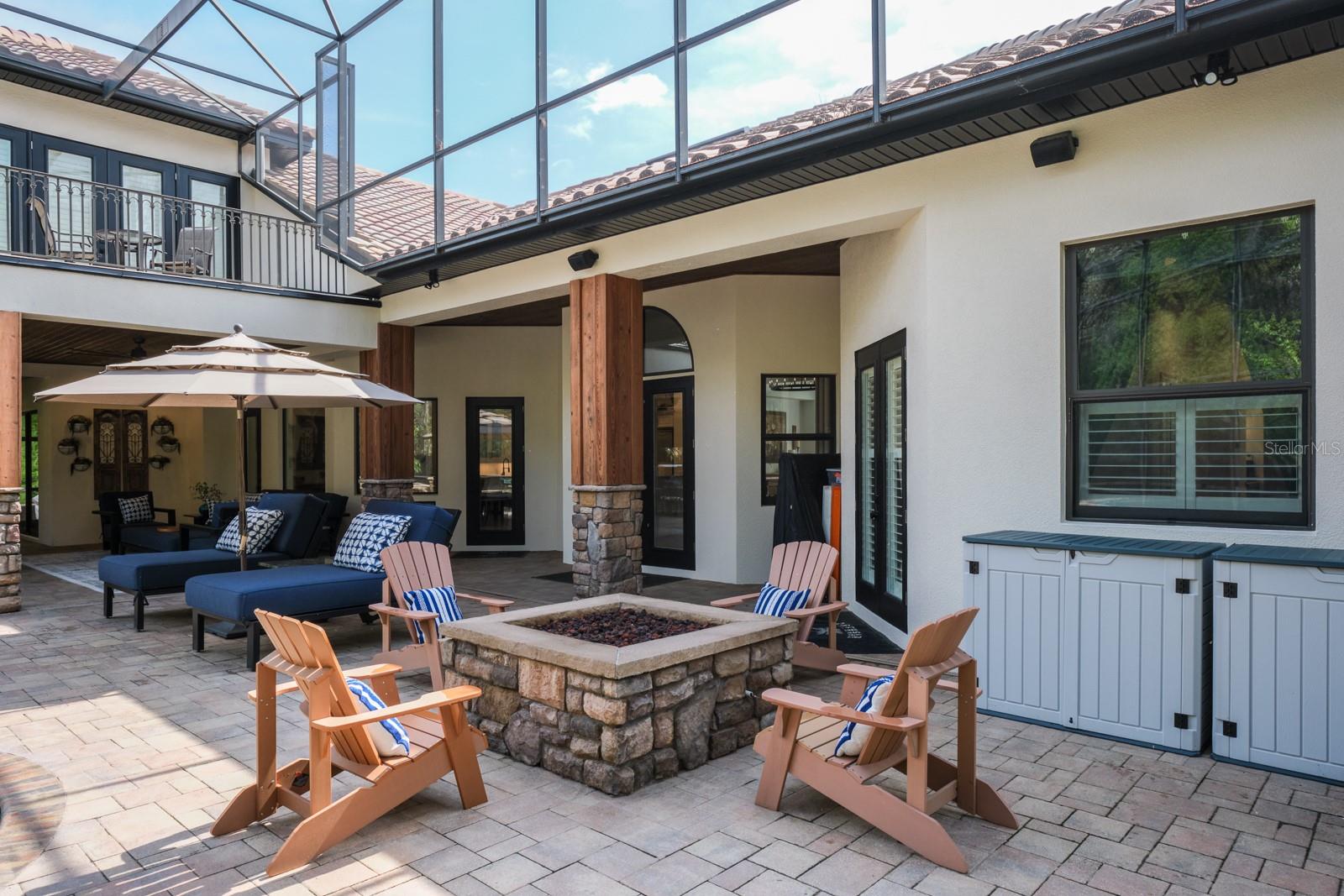 RENAISSANCE OAKS - Residential