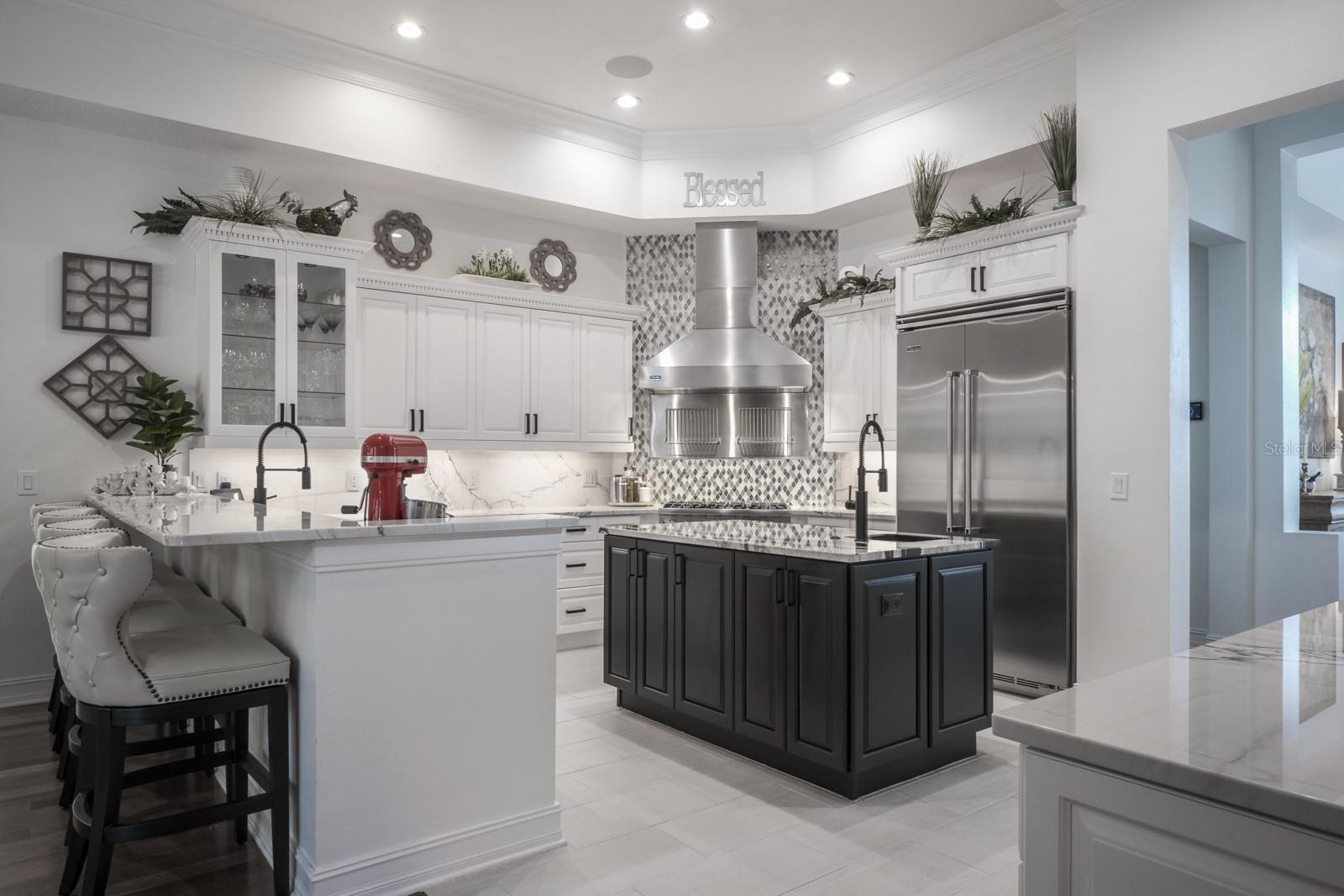 RENAISSANCE OAKS - Residential