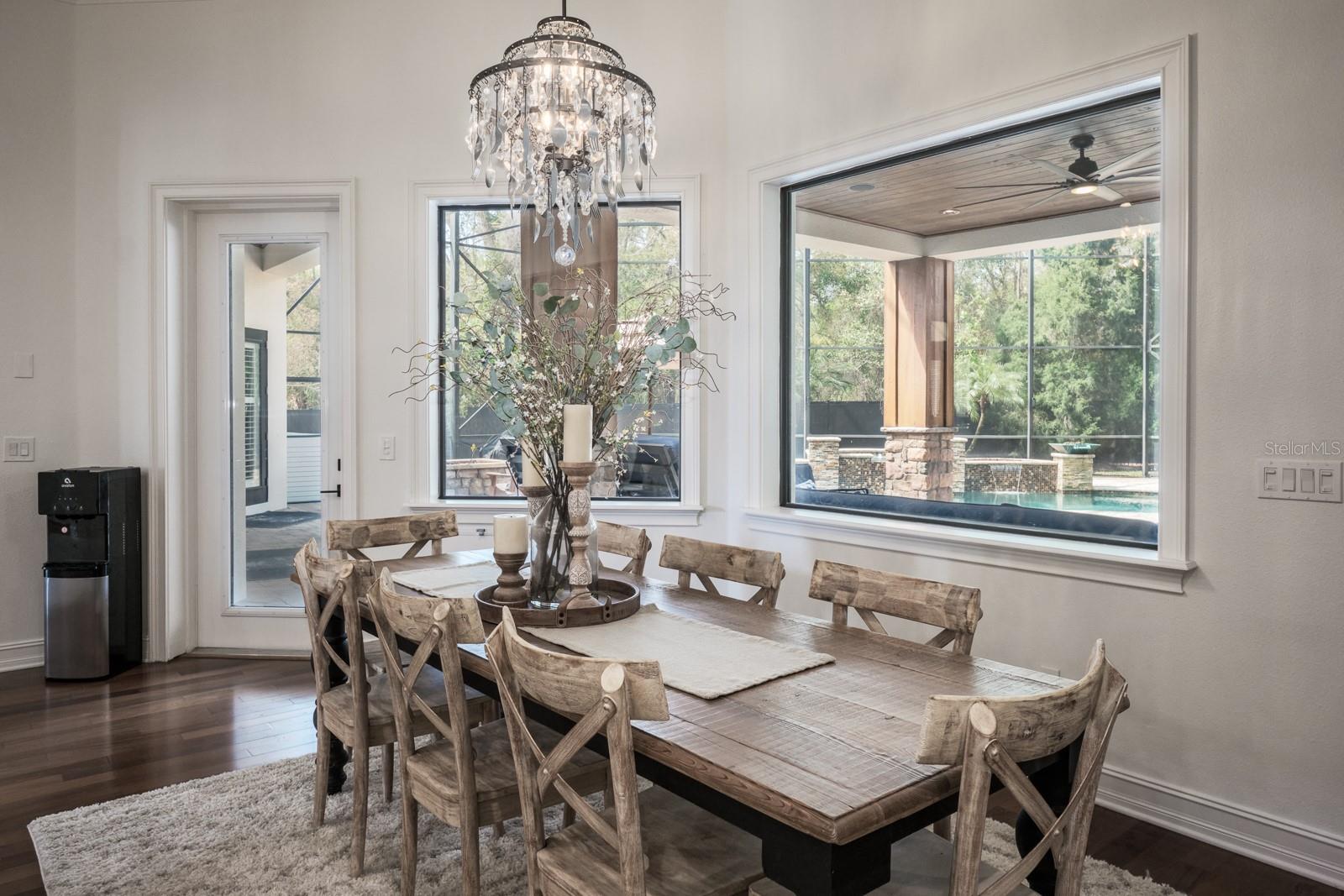 RENAISSANCE OAKS - Residential