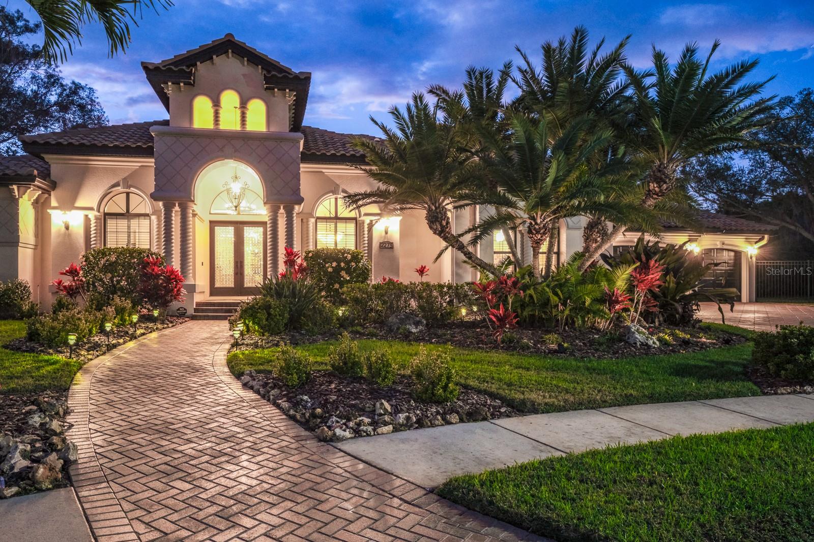 RENAISSANCE OAKS - Residential