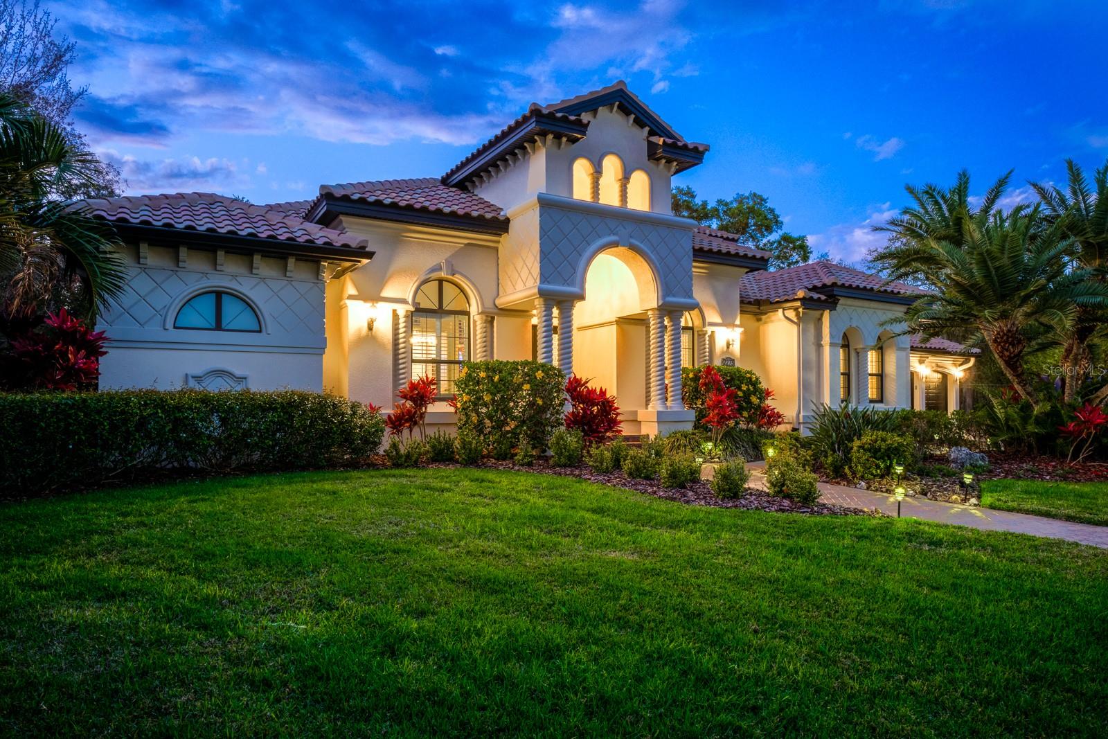 RENAISSANCE OAKS - Residential