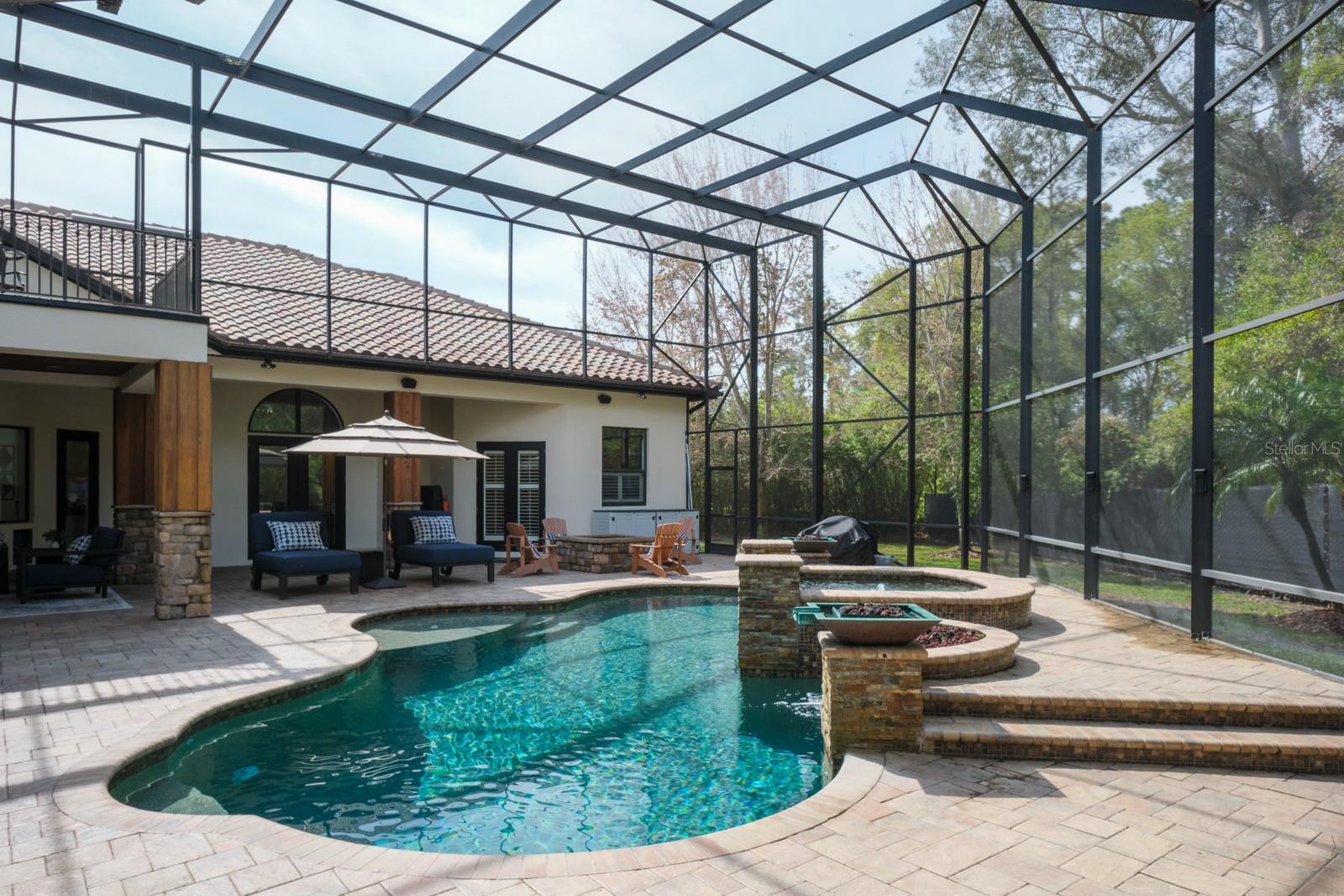 RENAISSANCE OAKS - Residential