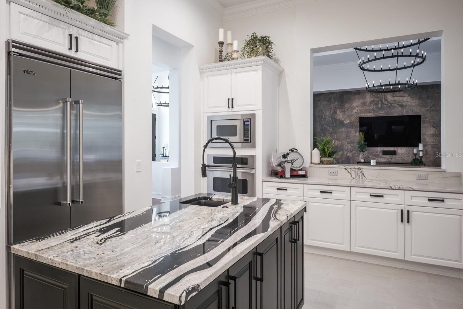 RENAISSANCE OAKS - Residential