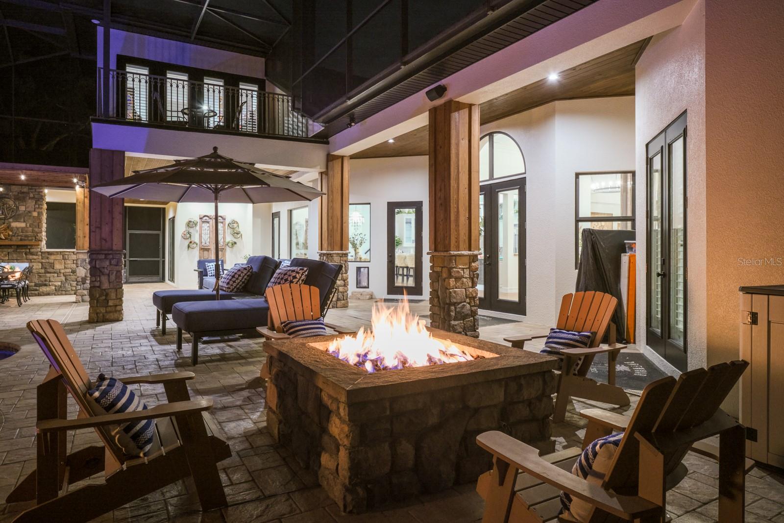 RENAISSANCE OAKS - Residential