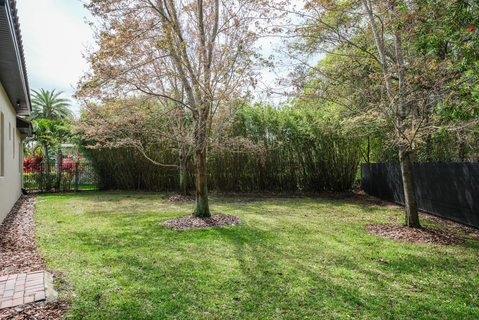 RENAISSANCE OAKS - Residential