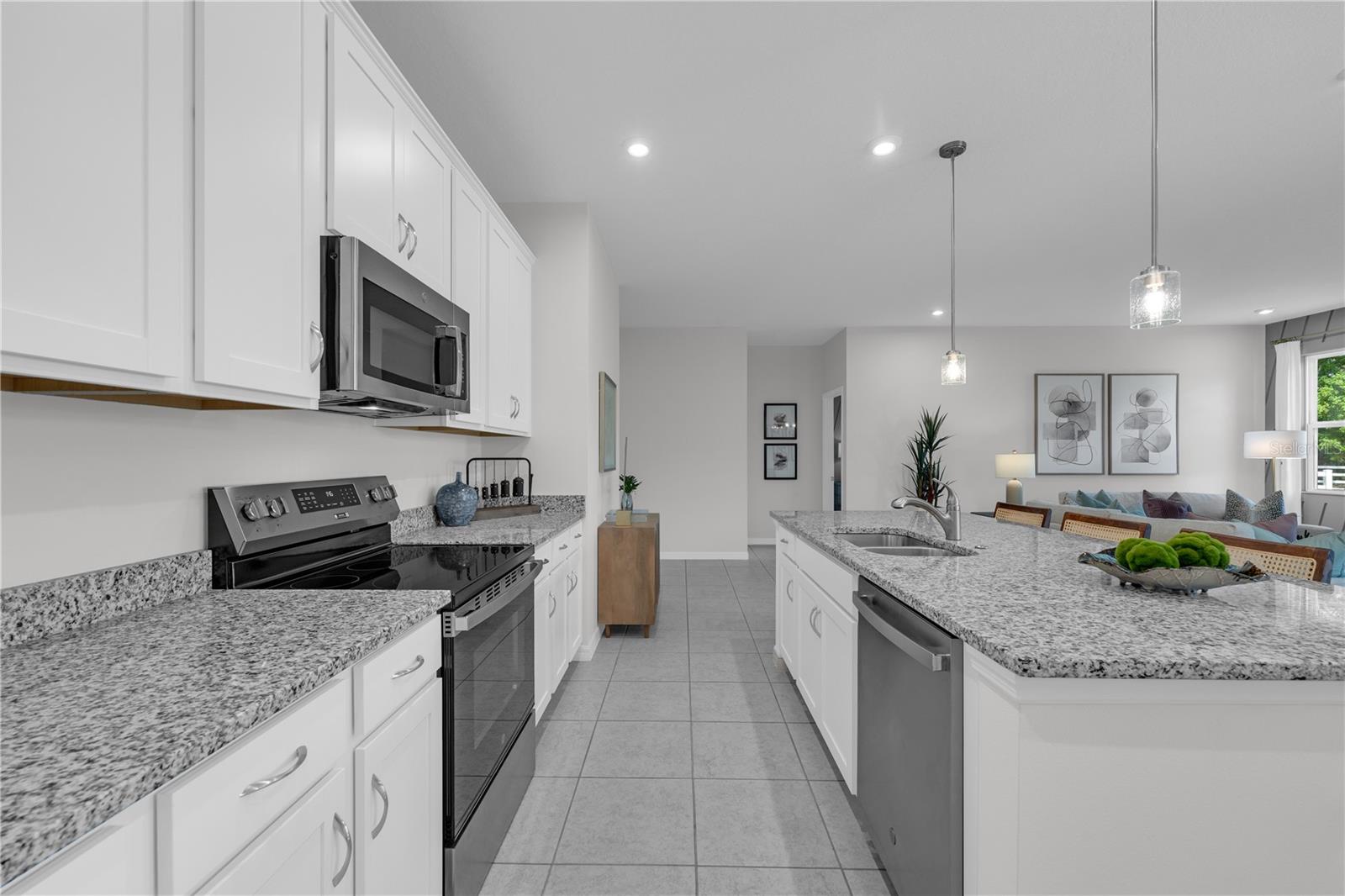 SUNSET LAKES ESTATES - Residential