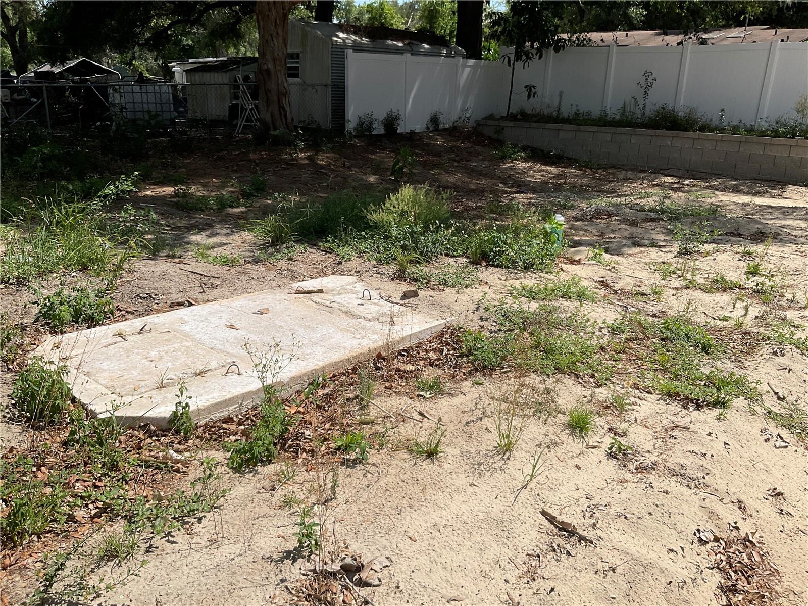 SMITH LAKE VILLAGE - Land