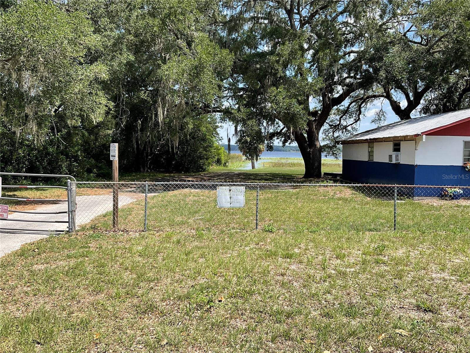 SMITH LAKE VILLAGE - Land