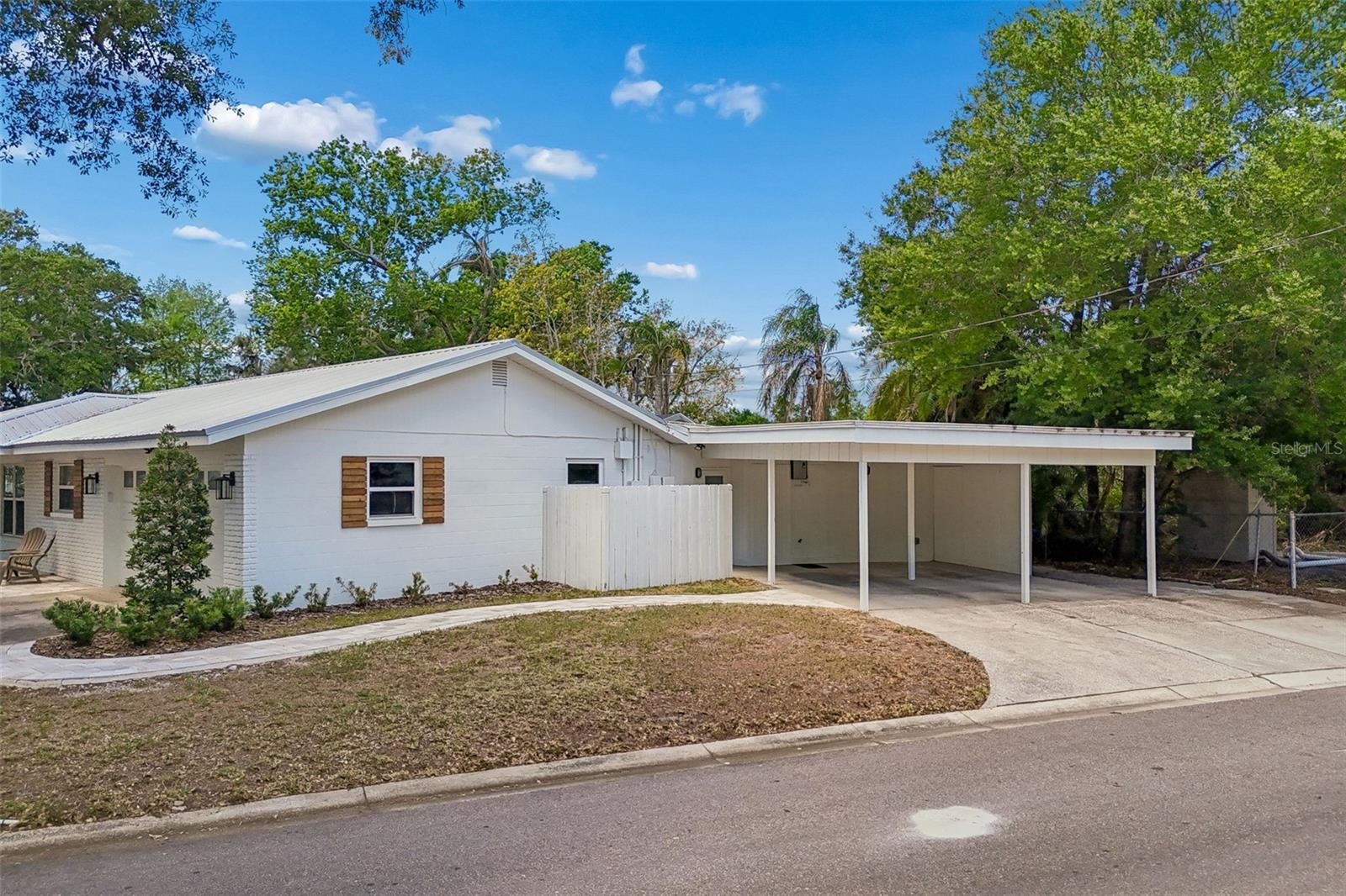 LAKE ELLEN ESTATES SUB - Residential