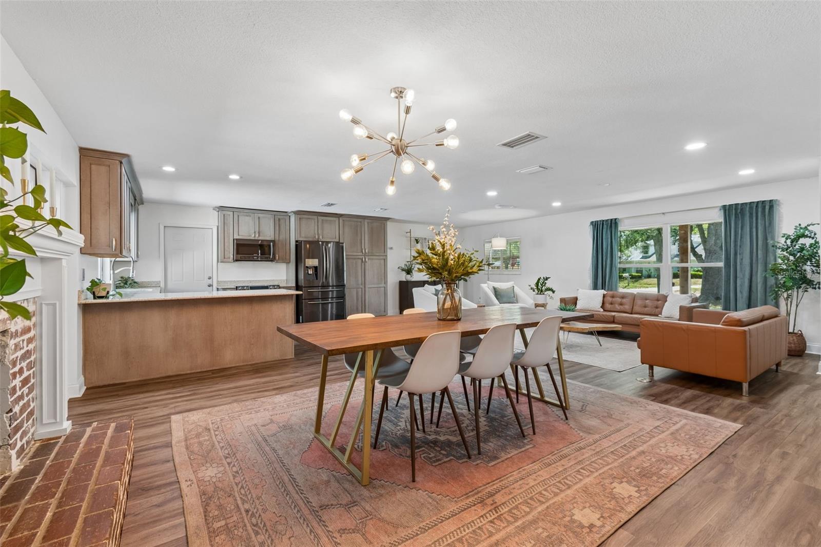 LAKE ELLEN ESTATES SUB - Residential