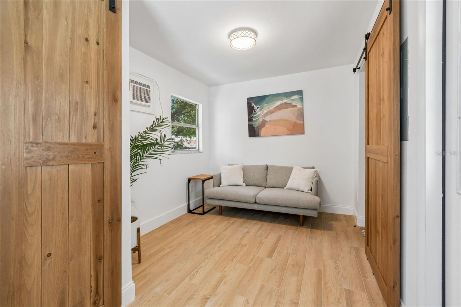 LAKE ELLEN ESTATES SUB - Residential