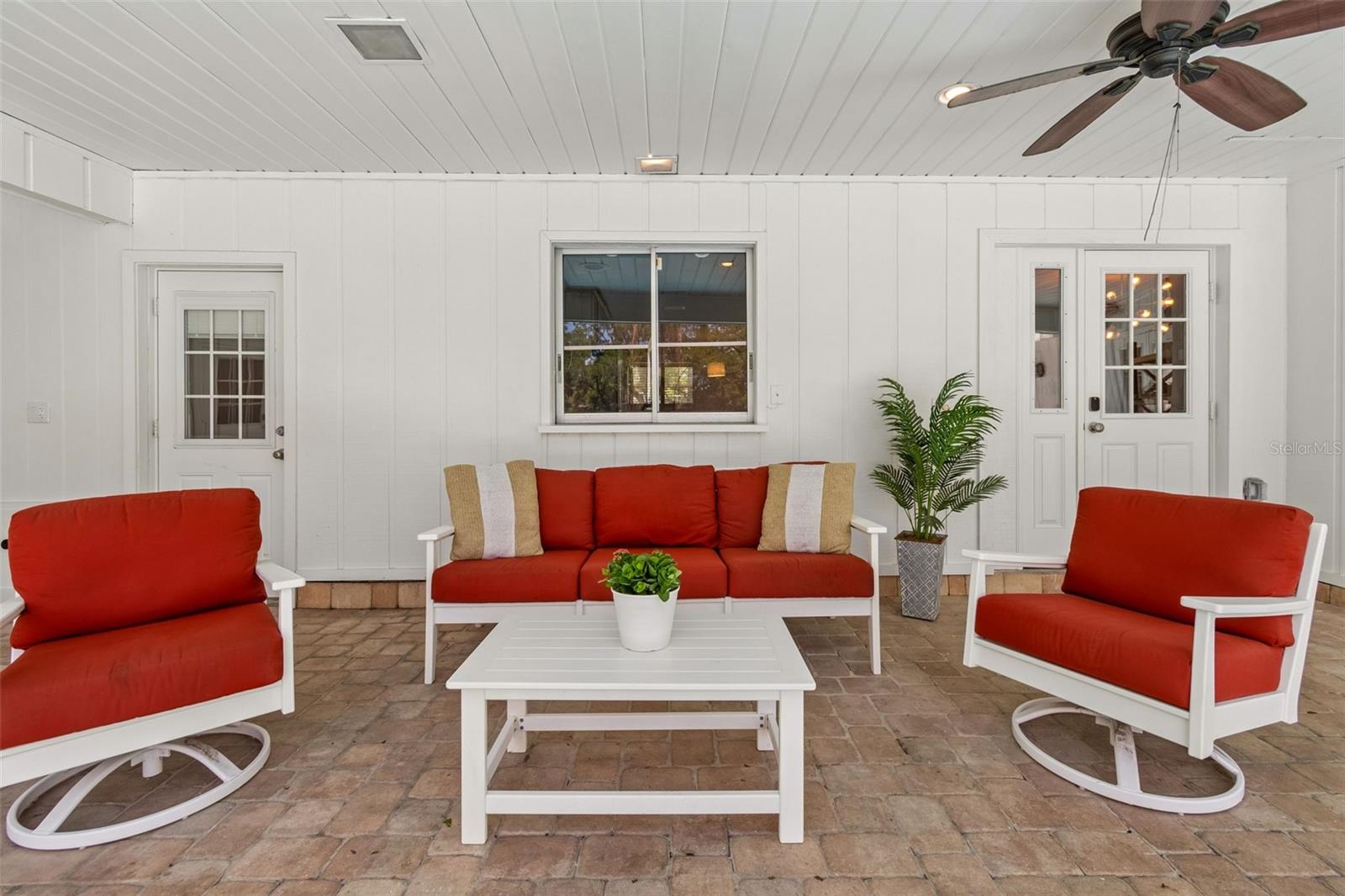 LAKE ELLEN ESTATES SUB - Residential