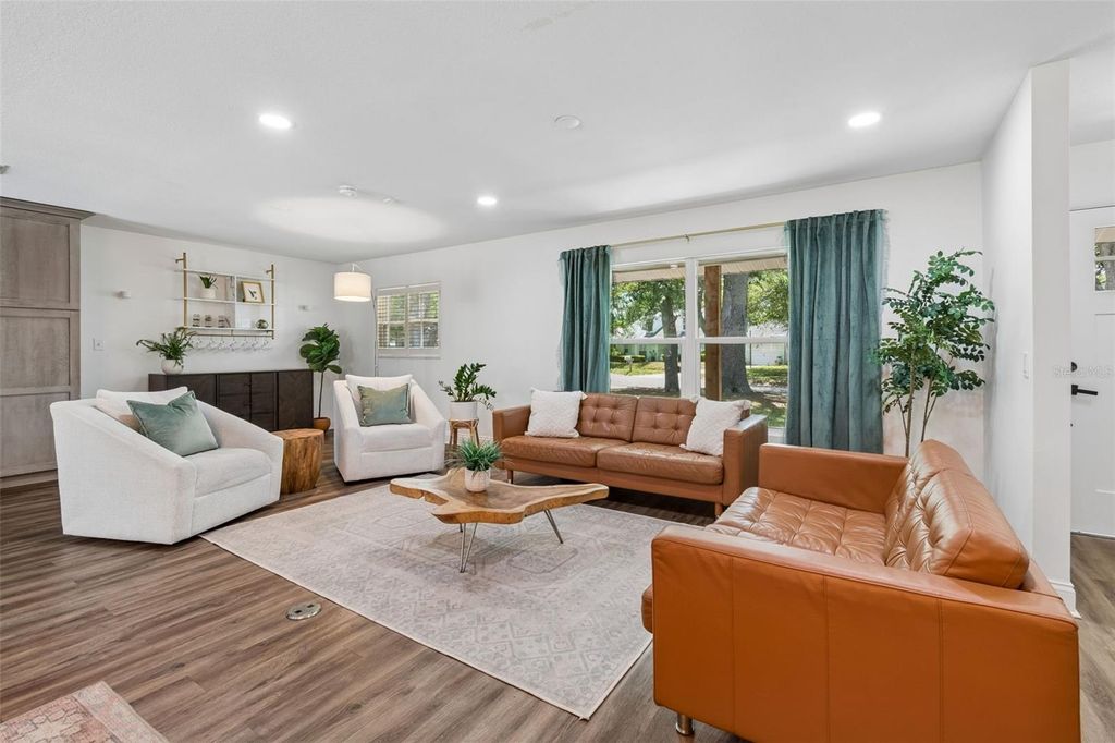 Photo of 2540 Lake Ellen Circle, Tampa, FL 33618 (MLS # TB8501087)