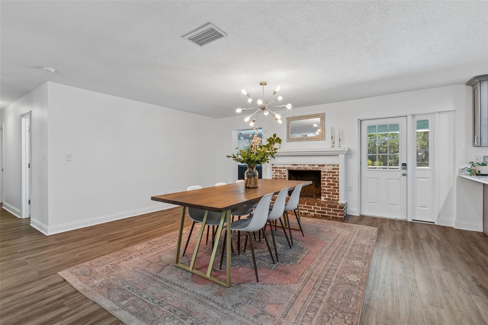 LAKE ELLEN ESTATES SUB - Residential