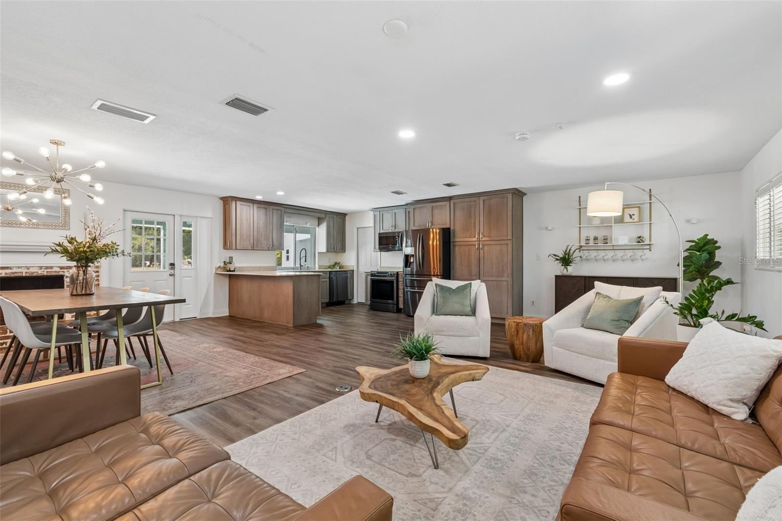 LAKE ELLEN ESTATES SUB - Residential